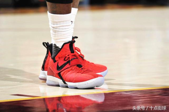 nba球鞋鞋垫都有哪些黑科技（詹姆斯：球鞋可以送，鞋垫绝不行，这可是价值百万的黑科技！）