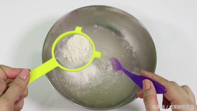 教你用瓜尔胶粉制作假水泥，Q弹光滑还不粘手，看完秒懂！