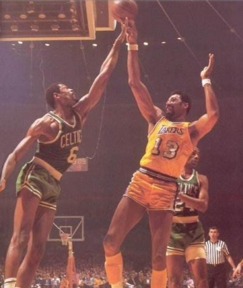 为什么张伯仑不是nba第一人（NBA历史第一人，张伯伦因被一人羞辱不敌乔丹，现役第一人无争议）