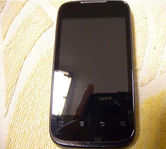 华为c8650可能是大部分学生接触的第一部安卓智能手机