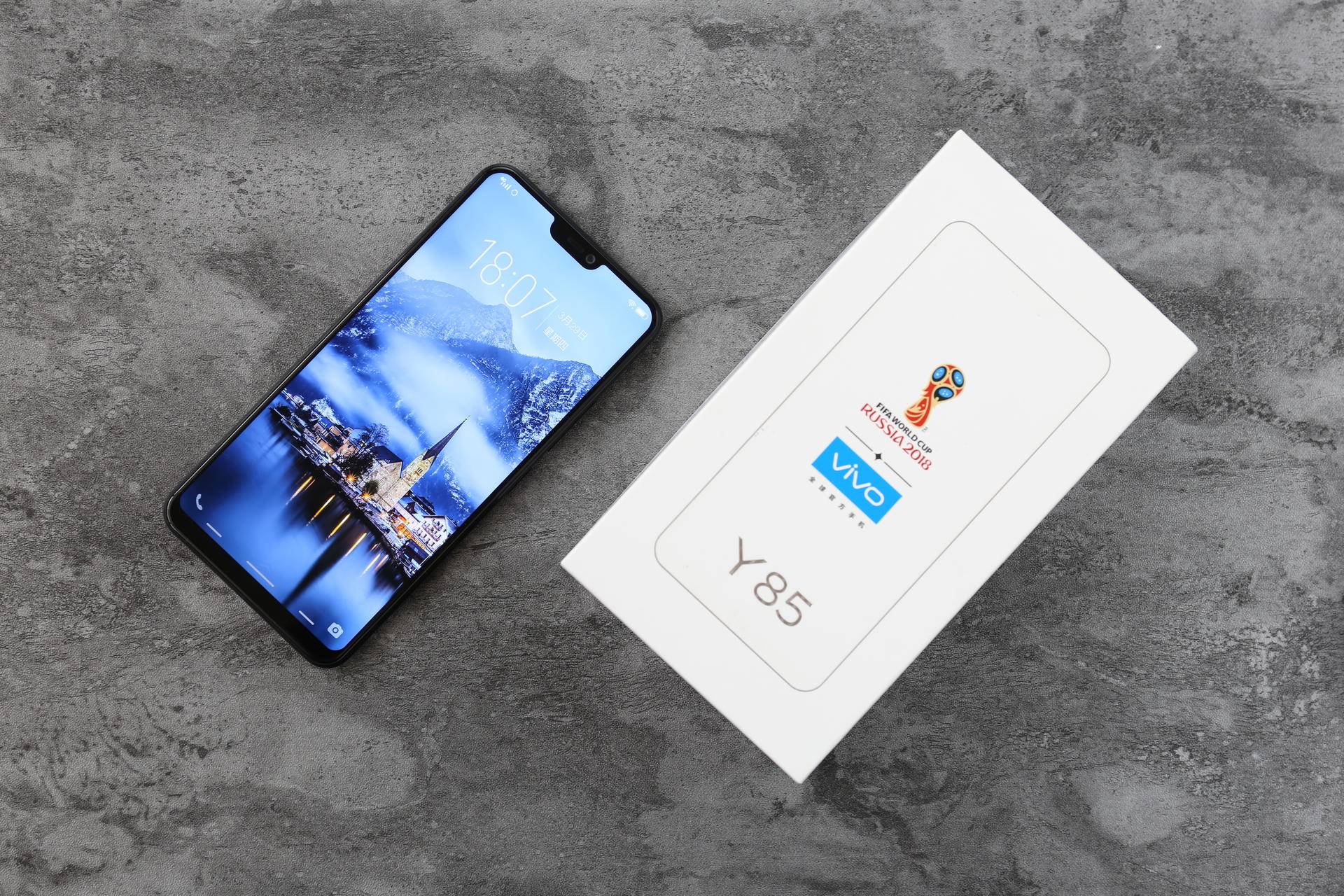 vivoy85(AI、AR究竟能改变什么？vivo Y85的实测表现来告诉你)