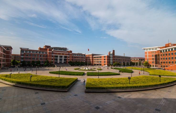 河南这两所重点大学实力很强，录取分数线却比较低！