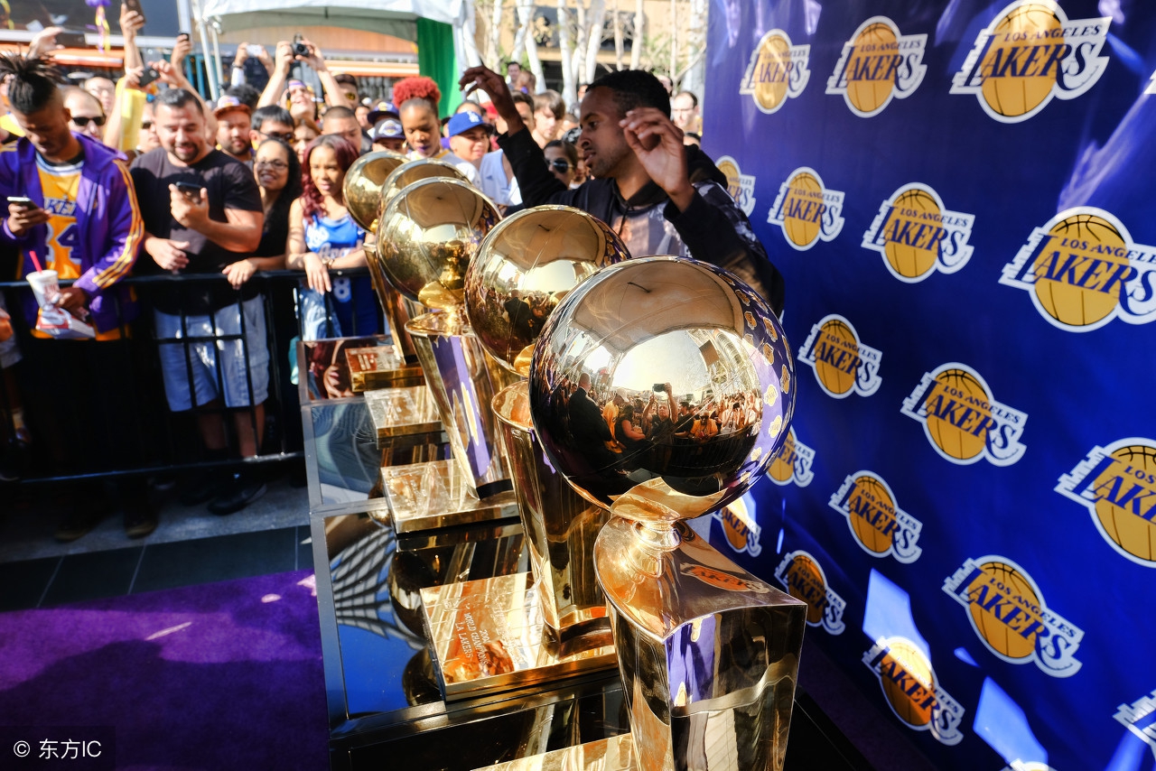 湖人为什么是nba第一豪门(洛杉矶湖人，NBA豪门，为什么被称为紫金王朝？)