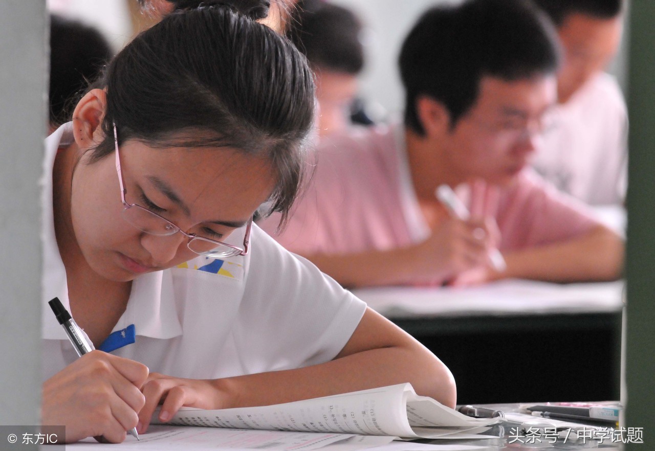 最新55段高考满分作文经典语句！写到摘抄本上天天背！