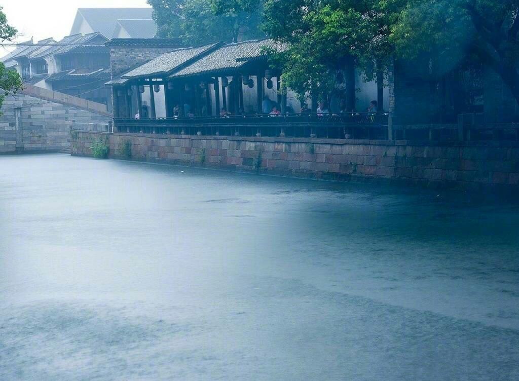 九首清明诗，心境大不同：清明时节雨纷纷，路上行人欲断魂