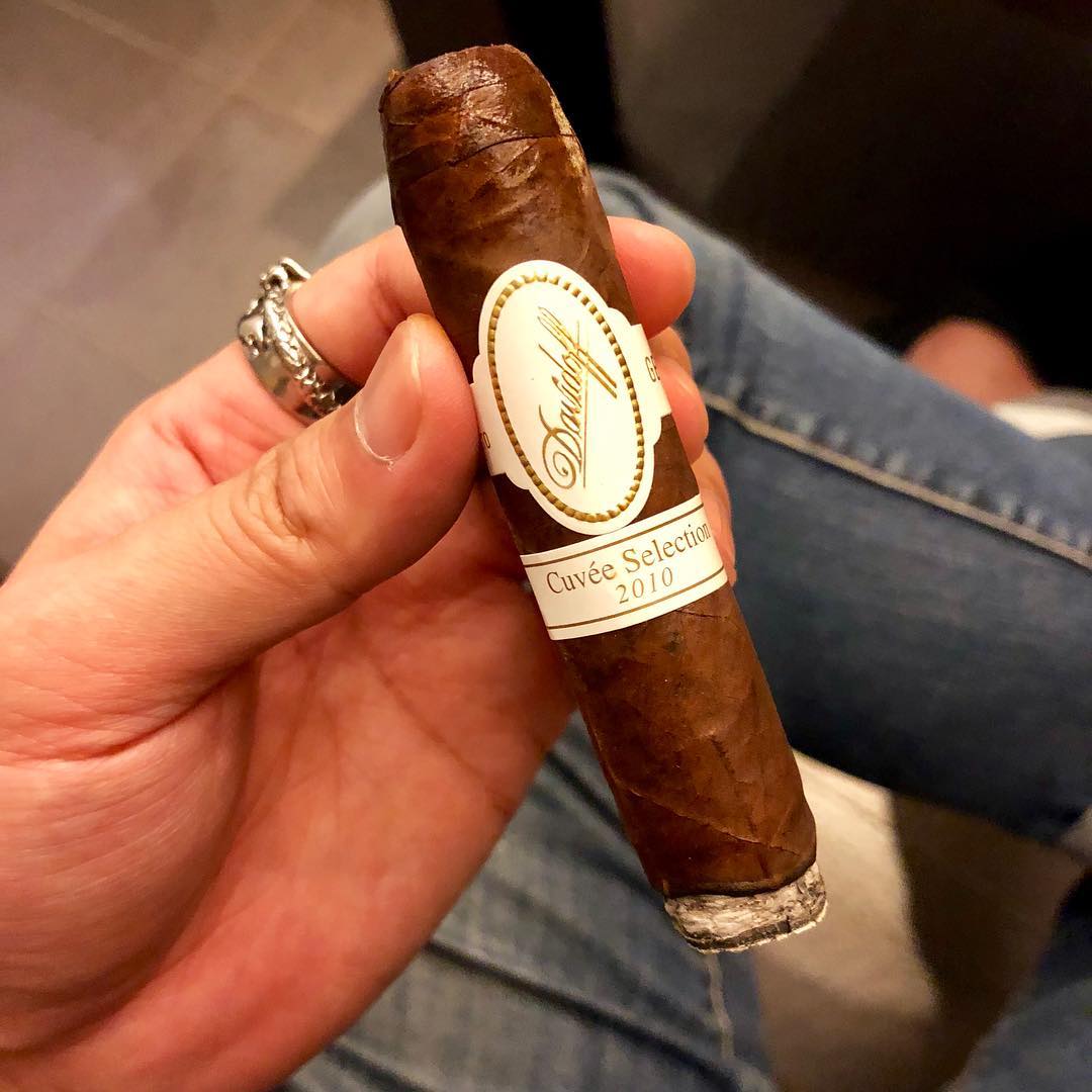 你对雪茄最初的印象