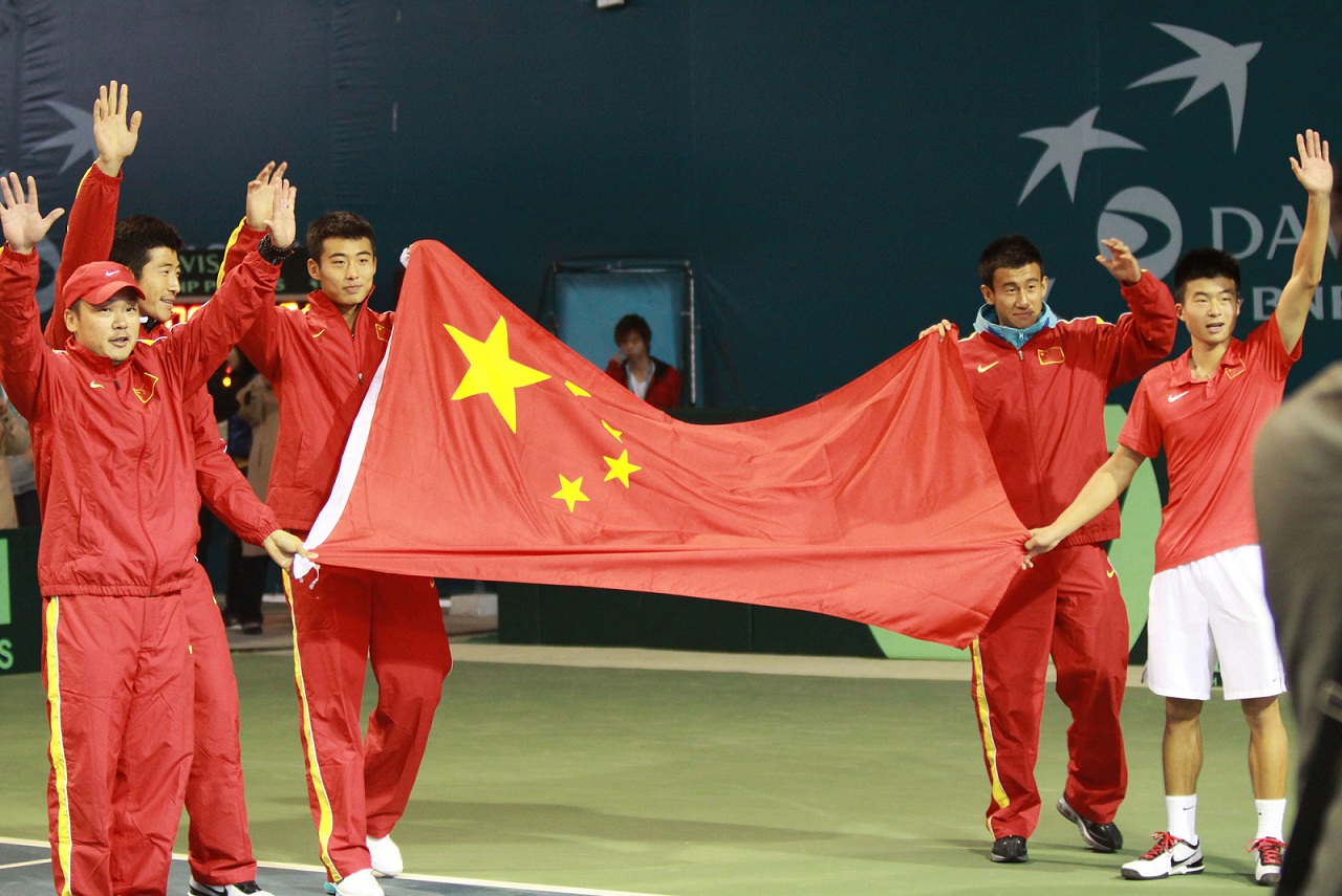 山花网球队(中国网球国家队,8年前是张择吴迪,8年后还是他俩,以及