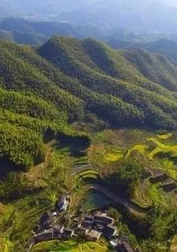 绩溪扬溪镇：风生水起石金山