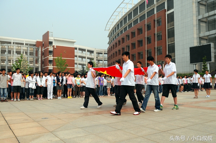 湖北高中排名第一，这所高中每年被清华北大录取的考生高达几十人