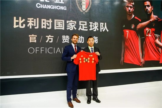 2018年世界杯60帧（世界杯开锣，120hz动态插帧呈现球员每一个精彩瞬间）