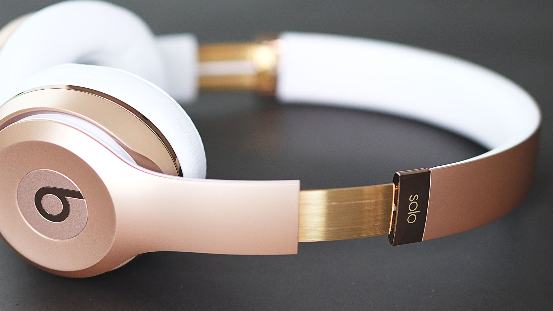 iPhone伴侣再进化 Beats Solo 3 Wireless蓝牙耳机轻体验