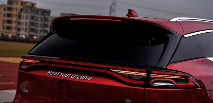 比亚迪再次启用字母车标,新一代唐配置下血本,一条轮胎两千