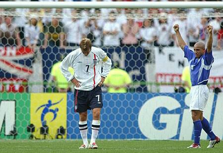 2002世界杯巴西英格兰阵容（2002世界杯英格兰vs巴西，球迷：光看教练以为是两年前广州德比）