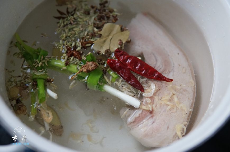 白吉馍夹腊汁肉这么做太香了，一顿能吃5个，再也不去路边摊买了