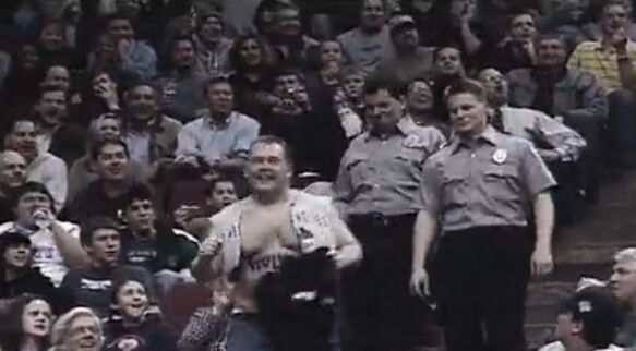 nba有哪些让人感动的事（NBA5个让人落泪的故事：球迷欲筹1000万留韦德，大叔等待狼王12年）