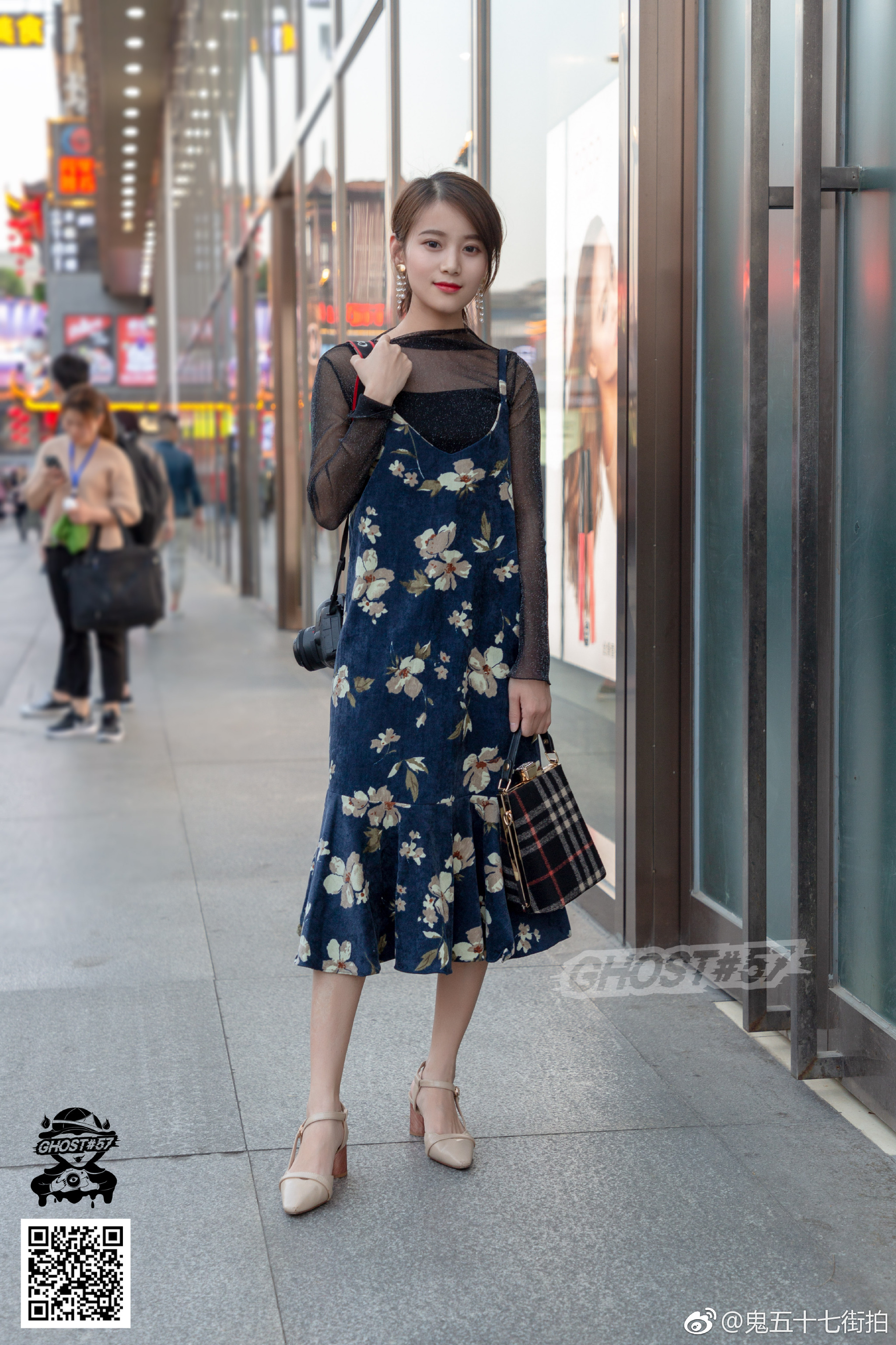 都说湖南美女多，看看这组长沙街拍照片果然名不虚传啊