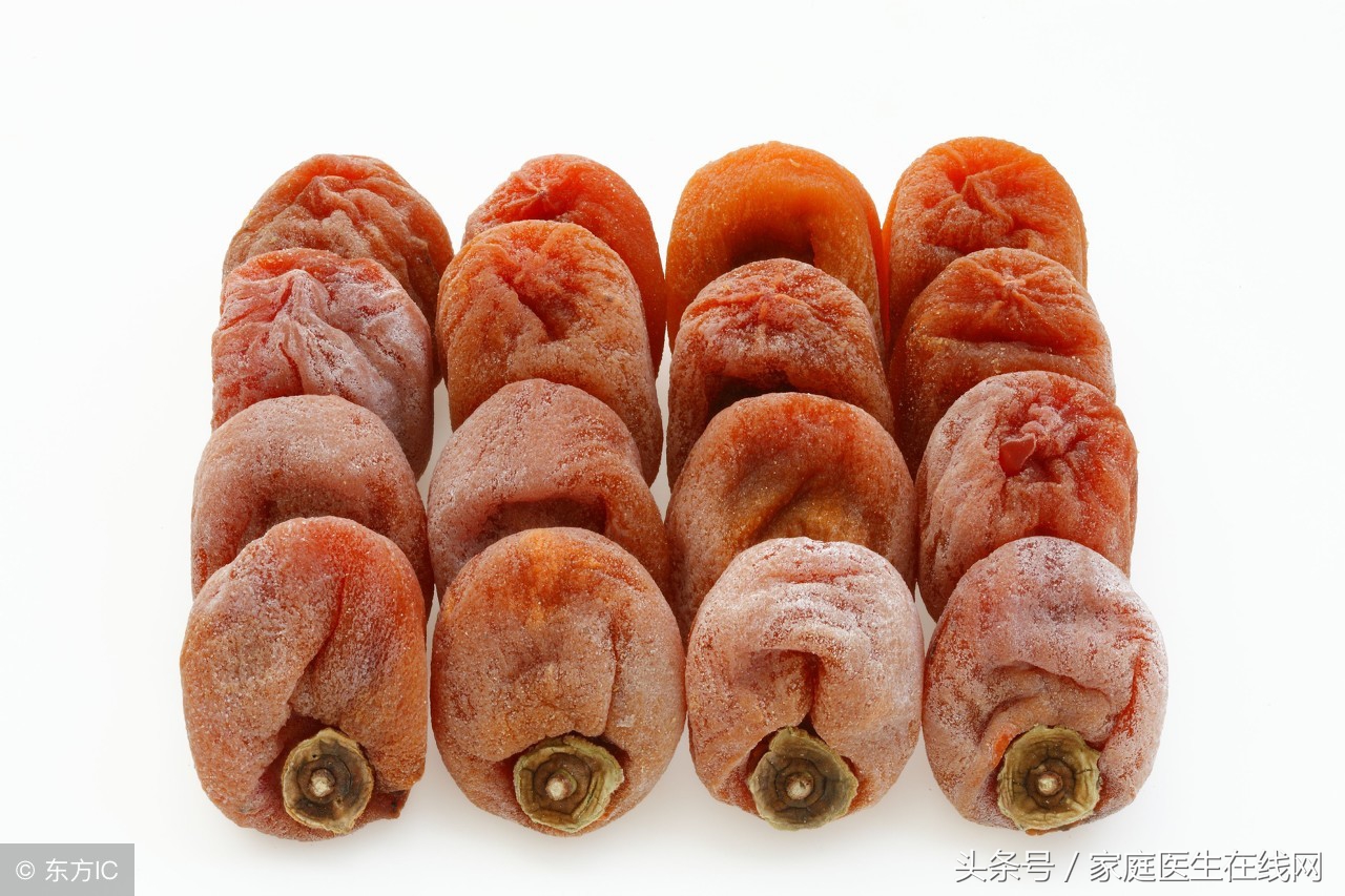 柿子饼上的白色粉末是什么？可以不洗直接吃吗？