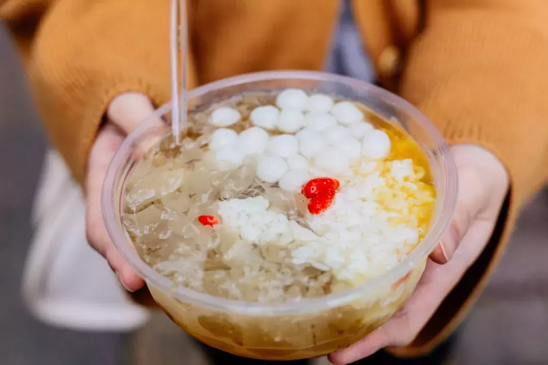 夏天成都人的命都是冰粉给的！外地人来成都必去的七家冰粉店！