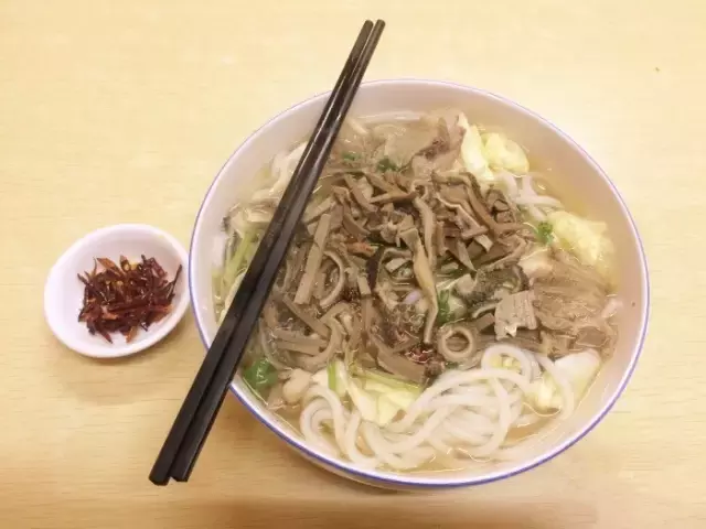 长春街头10家好吃到爆，20元吃到撑的小馆儿！是铁磁我才告诉他！