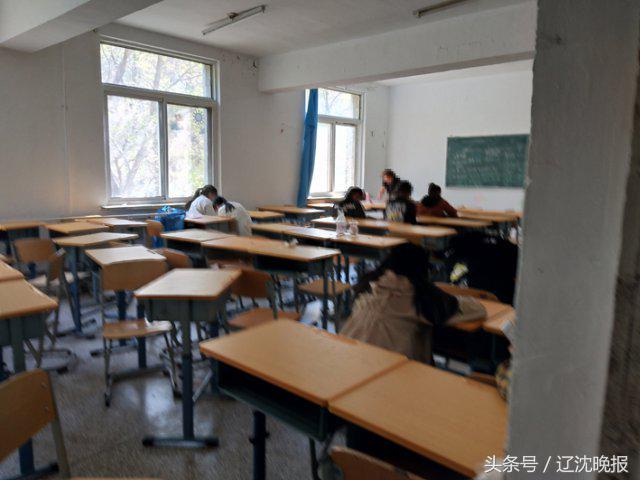 入学8个月 沈阳176名学生不知道学校真名