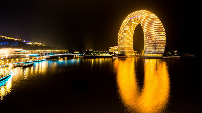浙江湖州月亮湾:不用去迪拜,太湖上也有豪华七星级酒店
