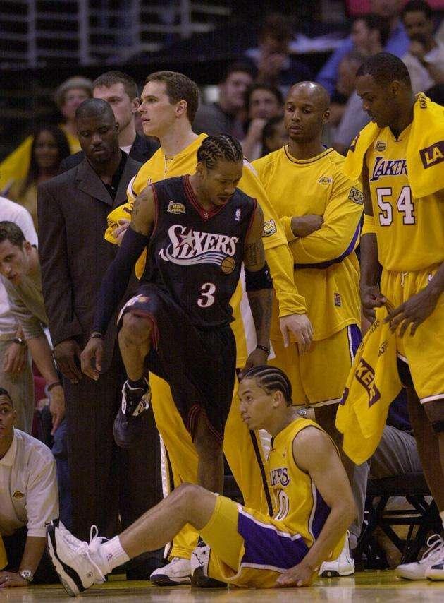 为什么艾弗森退出nba了（一度风光无限压着科比！生涯末期却四处流浪，这是艾弗森的故事）