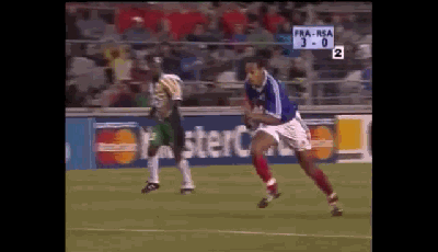 18年世界杯齐达内(1998世界杯法国巅峰时刻：凭这两个镜头，齐达内惊艳了全世界)