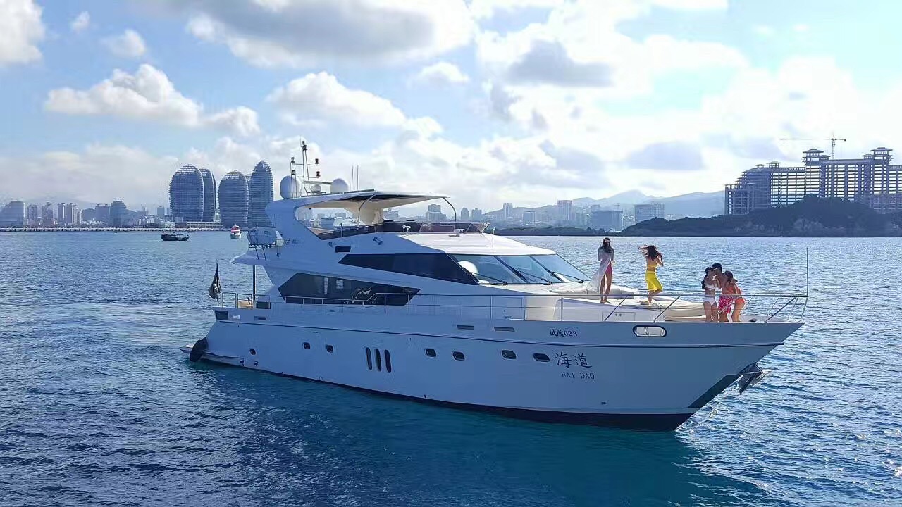 三亚租游艇出海一天多少钱到三亚租游艇出海多少钱一次
