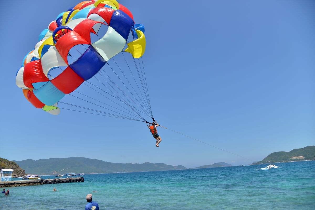 三亚租游艇出海一天多少钱到三亚租游艇出海多少钱一次