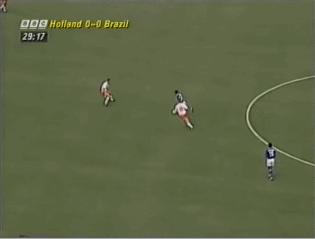 当年的巴西遇上荷兰，那是真正经典的世界杯比赛！