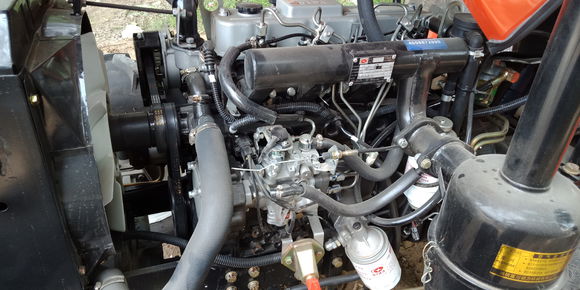 花29000塊錢上手一臺604拖拉機，看完牌子，你覺得怎么樣？