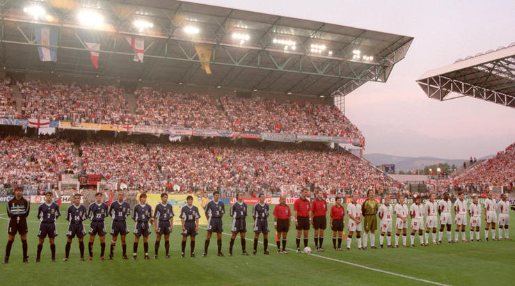 94世界杯为何下午踢（看了这么多年世界杯，为什么我却最怀念94年的那场？）