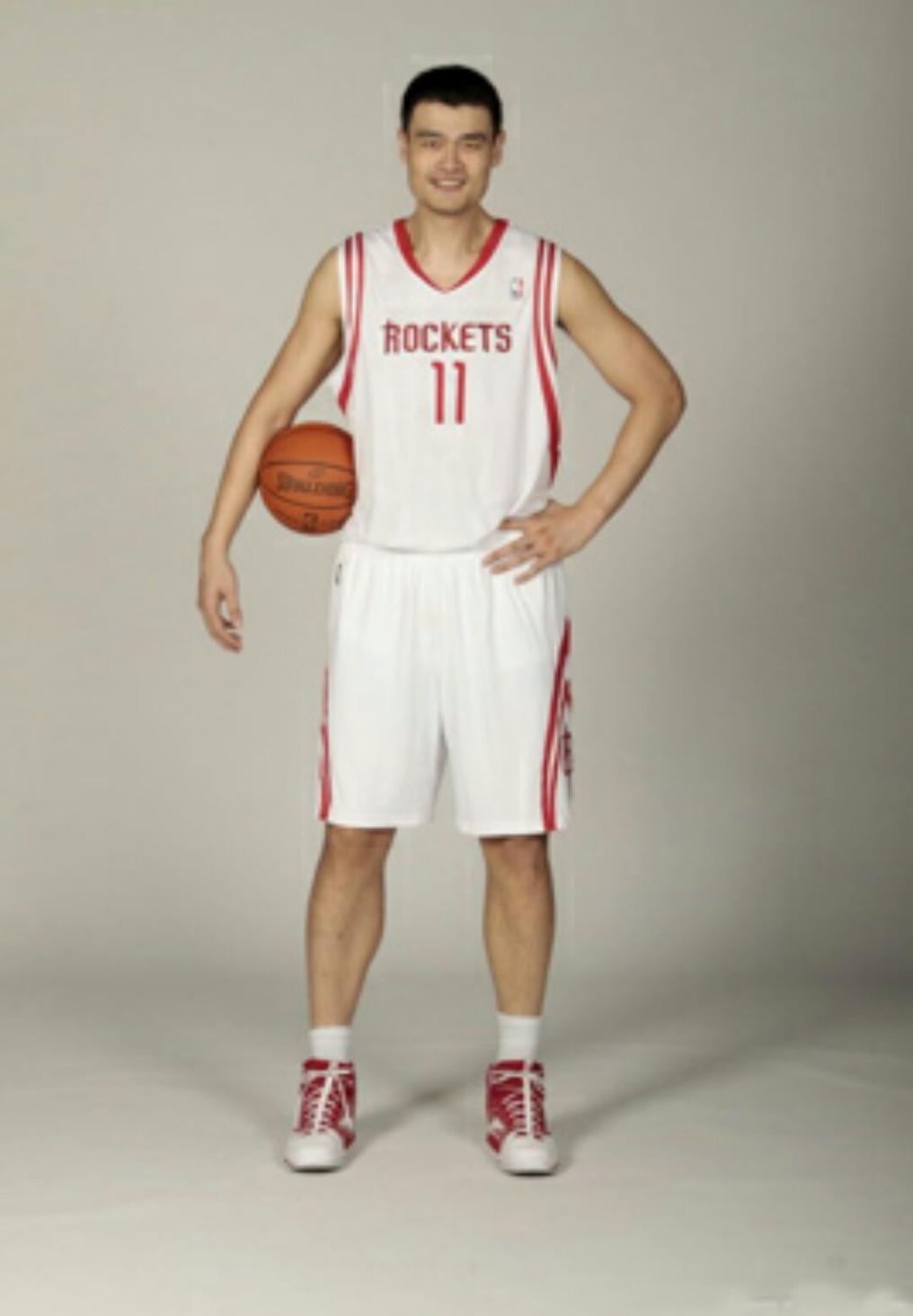 為什么nba球員可以長高（NBA巨人是如何長高的？姚明愛睡午覺，小奧尼爾喝牛奶喝到吐）