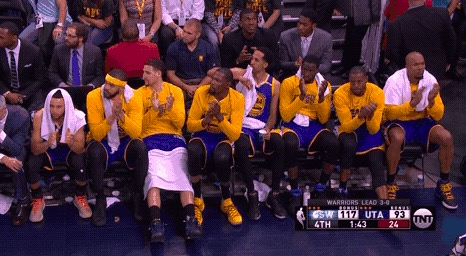 nba替補席為什么瘋狂（當替補比上場打球還興奮？大概也只有NBA能辦到了……）