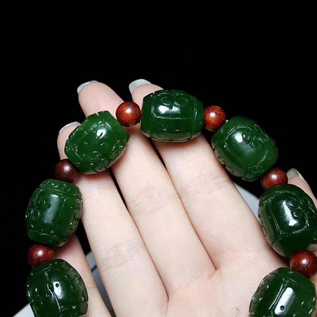 籽合玉器!和田玉俄罗斯碧玉回纹珠手串,赏析!