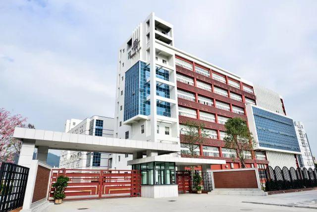 探校-亚加达国际预科：焦虑型家长，的确对“教育”的意义有误解