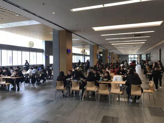 探校-亚加达国际预科：焦虑型家长，的确对“教育”的意义有误解