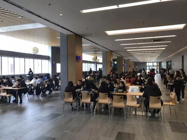 探校-亚加达国际预科：焦虑型家长，的确对“教育”的意义有误解