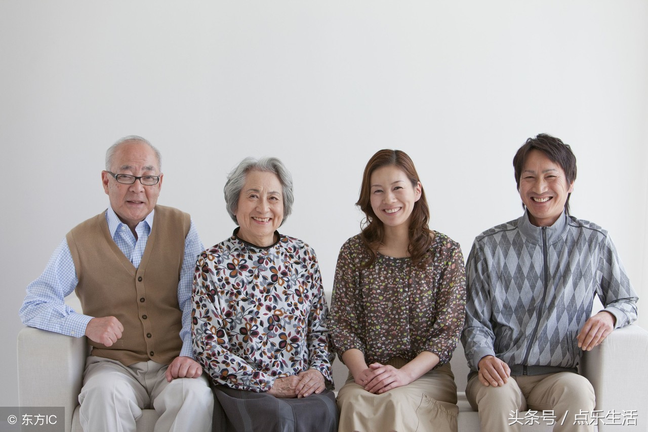 母亲和儿子享受天伦之乐的句子 替父亲尽责让母亲快乐乐-丹霞百科