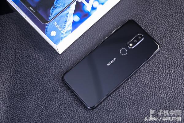 Nokia X6评测：创新与情怀的一次碰撞