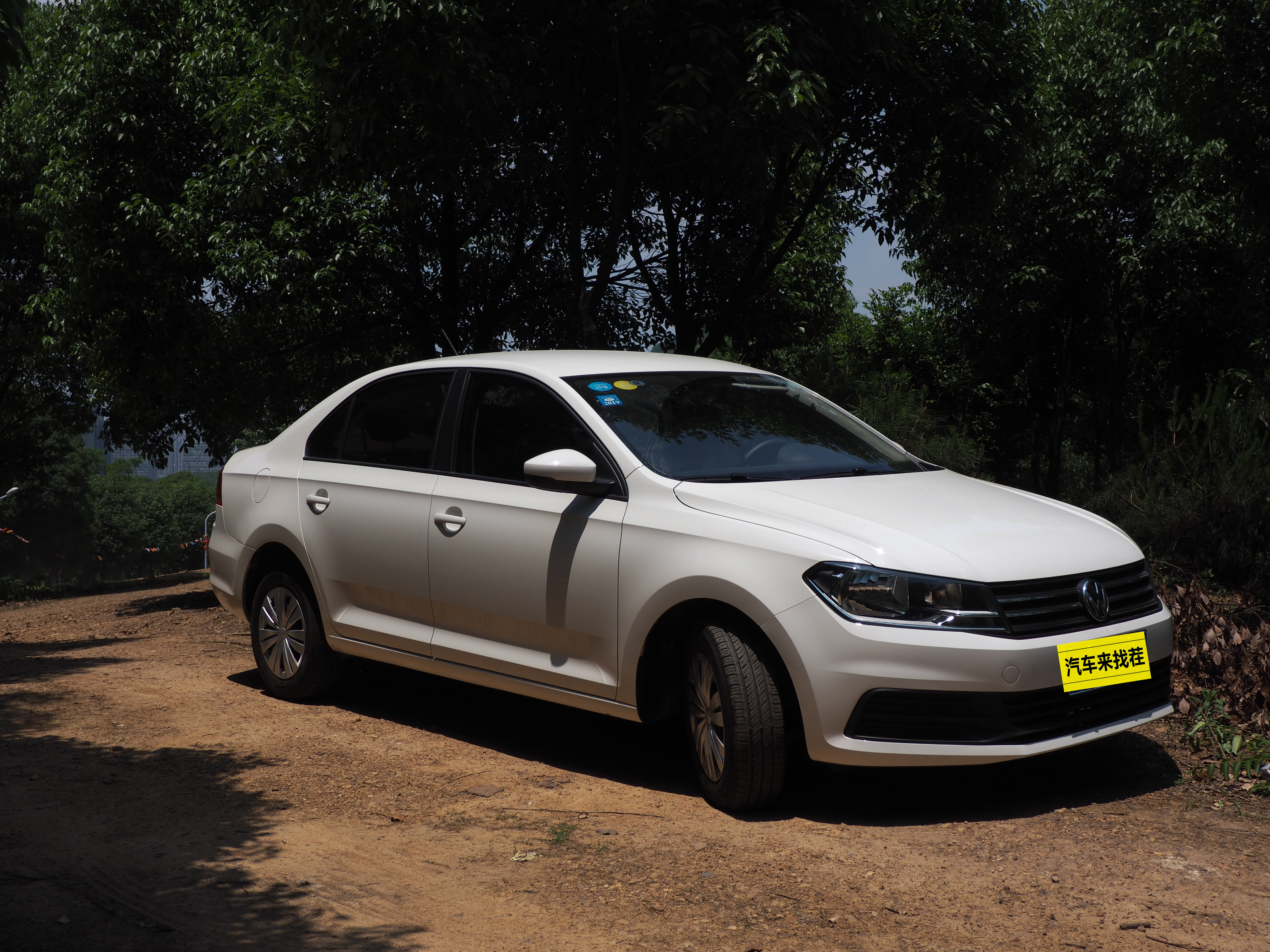 国服第一车黑试驾大众新桑塔纳:简陋的背黑锅之王