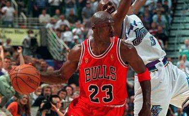 绝杀不算我的没关系（乔丹是如何教训阿泰的？肋骨断仍绝杀还安慰阿泰说没关系！真霸气）