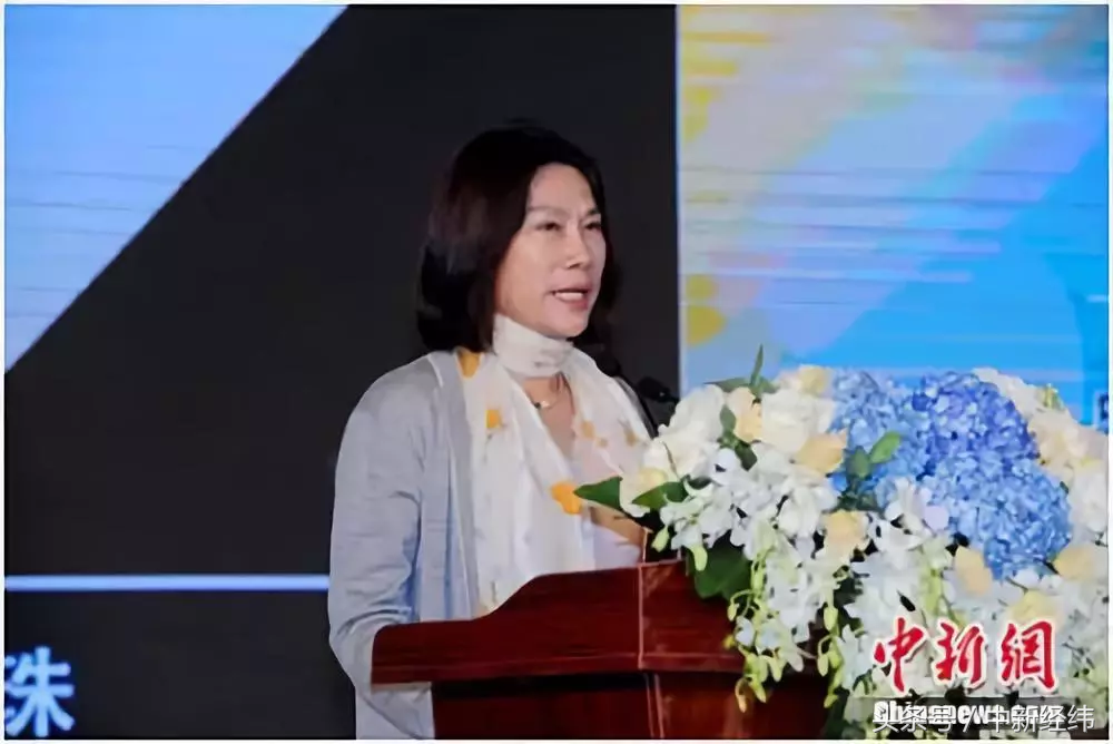 格力员工人手一套房？今年退休？自称“25岁”的董明珠说……