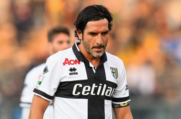 意甲20132014积分榜（三年从意丁升到意甲，这是帕尔马奇迹背后的忠诚传奇）