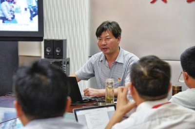 以党建促教学提出创新性“433”教学模式