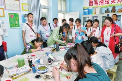 以党建促教学提出创新性“433”教学模式