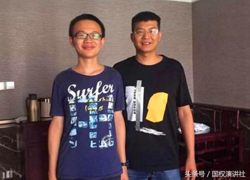 申奥2017年706分的高考故事，学霸用只能接打电话的普通手机