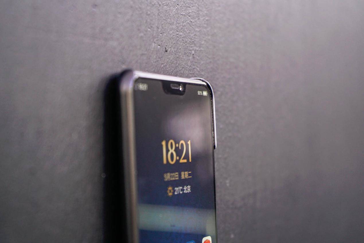 vivoz21世界杯（情懷售價3698元，vivo X21世界杯非凡版現場上手快評）