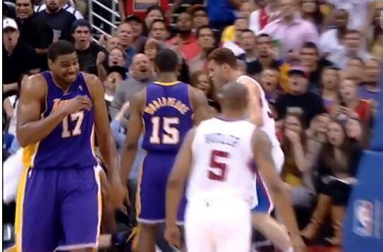 為什么nba防守可以伸手（NBA5招搞笑防守：摳鼻防守重現江湖，躲哈登碰瓷深入精髓）
