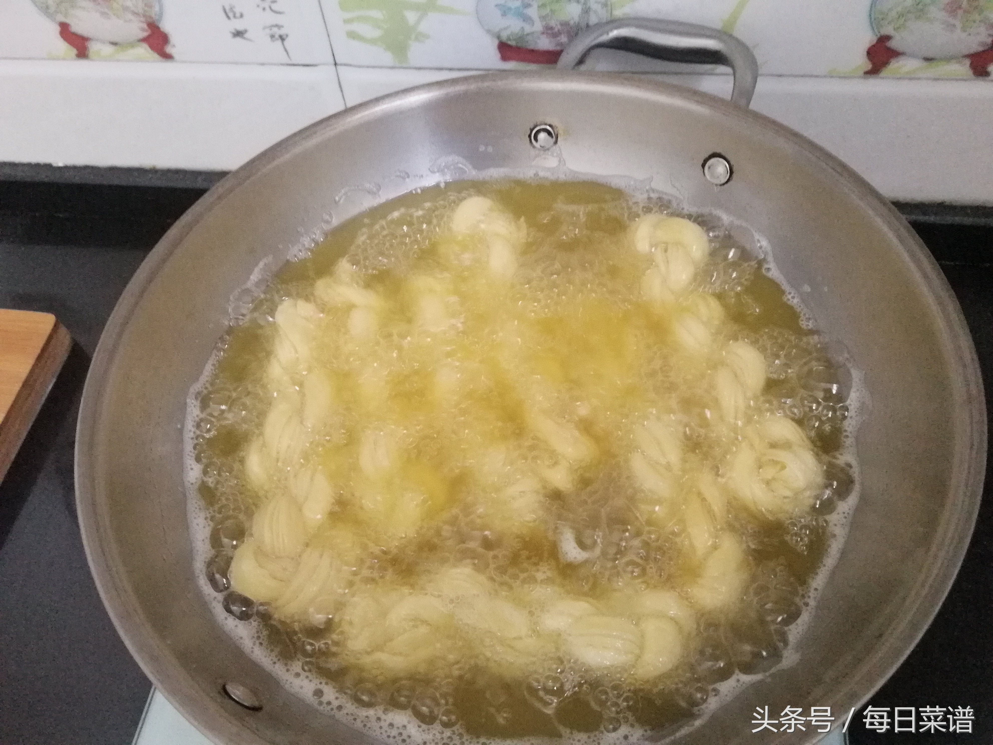 千層大麻花,千層麻花的做法